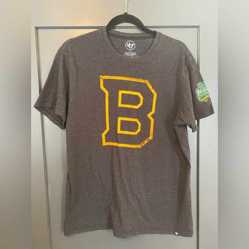 Boston bruins tshirt size L